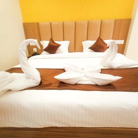 Hotel Maitri Maisur Dış mekan fotoğraf